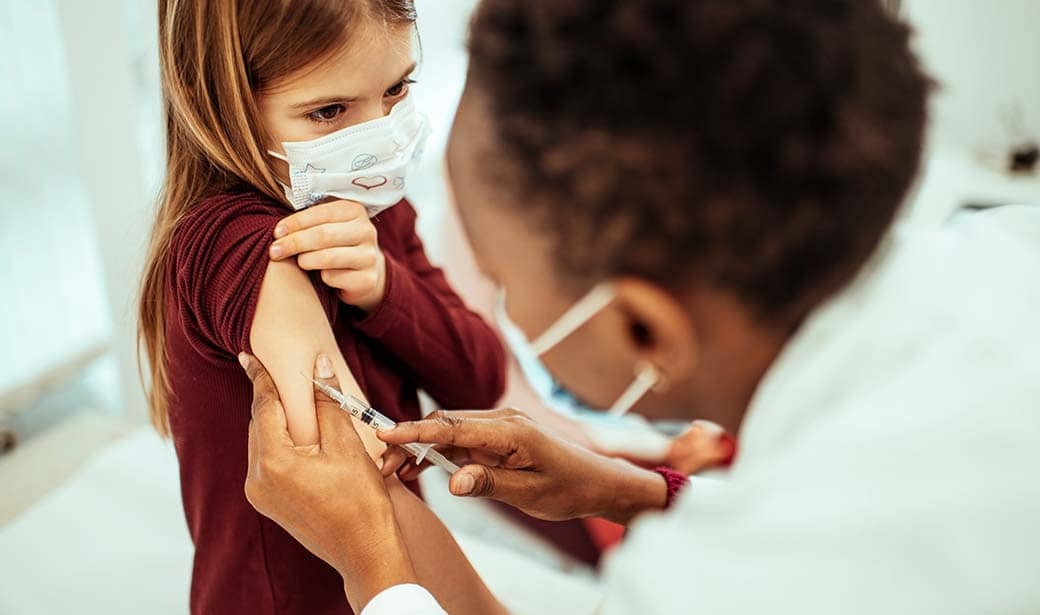 Australia dự kiến tiêm vaccine cho trẻ từ 5-11 tuổi từ đầu tháng 1/2022